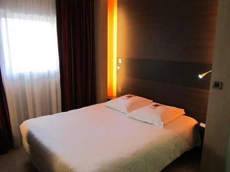 Oceania Paris Porte De Versailles 4* Исси-ле-Мулино